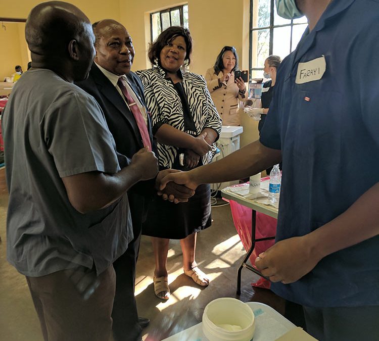 Greeting the Deputy Minister with Rotary club members