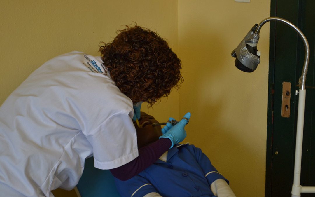 Freezing for tooth extraction